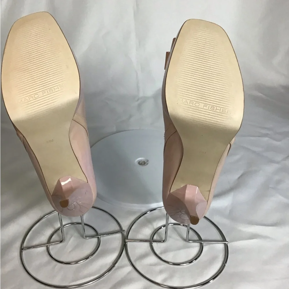 Marc Fisher Women Patent Leather Pale Pink Open Toe Pumps bow front Sz.6.5 GUC